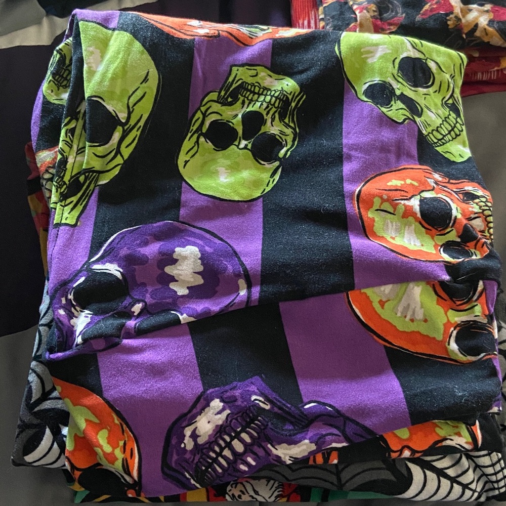 Colorful Patterned leggings Collection - Picture 11 of 11